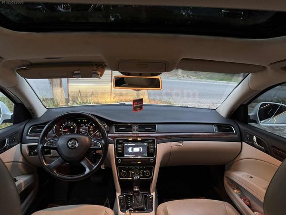2013 Model Skoda SüperB Sunrooflu