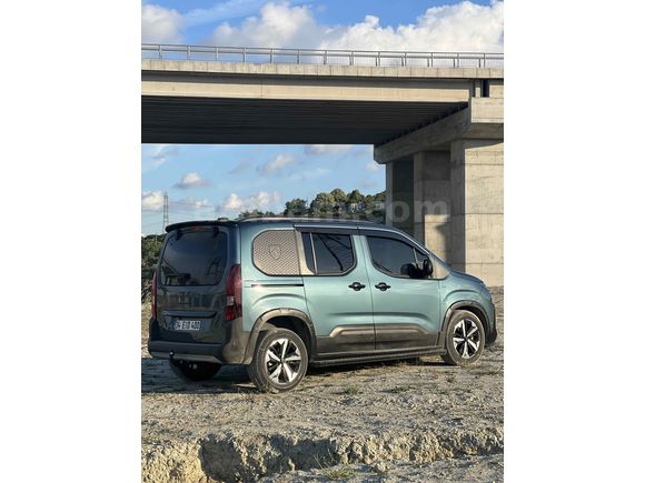 Sahibinden Peugeot Rifter 1.5 BlueHDI GT 2025 Model 