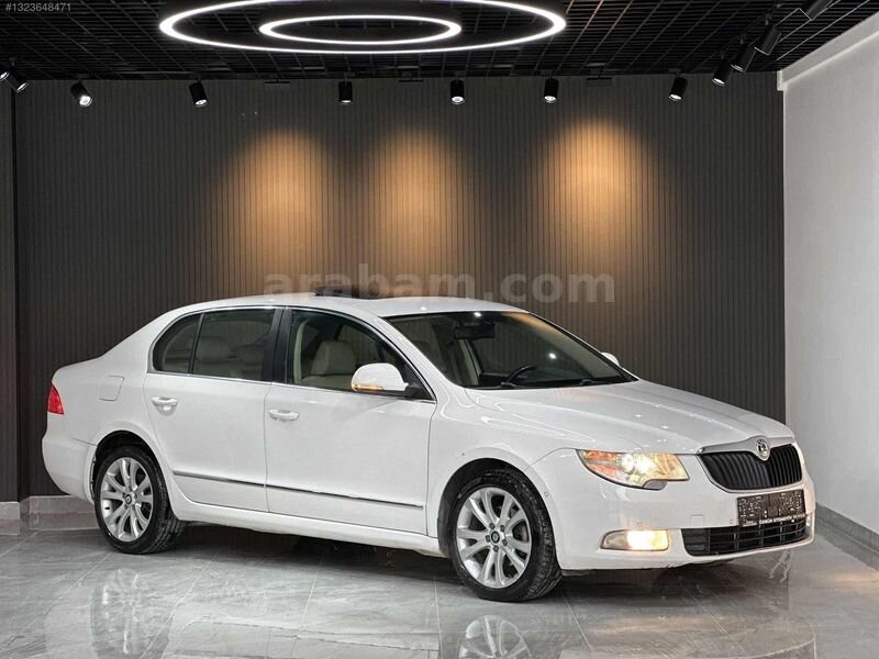 Galeriden Skoda SuperB 1.6 TDI Elegance 2012 Model Yozgat 156.000 km Beyaz