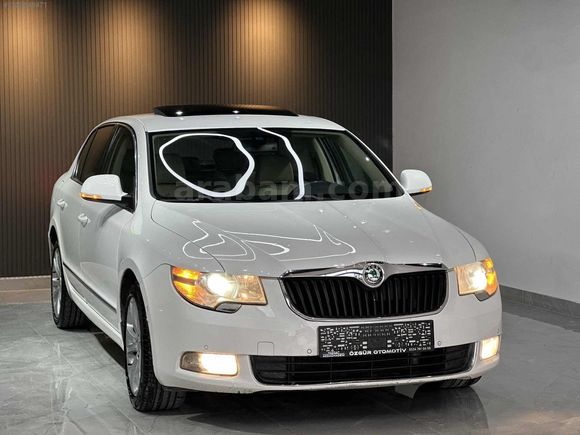 HATASIZ SUPERB 1.6 TDİ ELEGANCE 156.000 KM