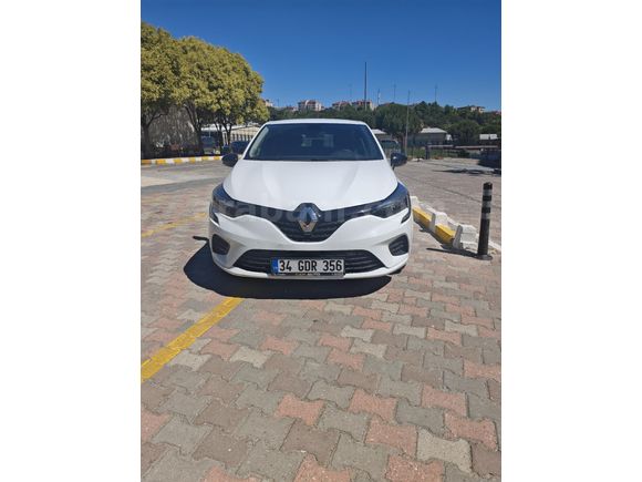 MEMUR'dan Renault Clio 1.0 SCe Joy 2022 Model