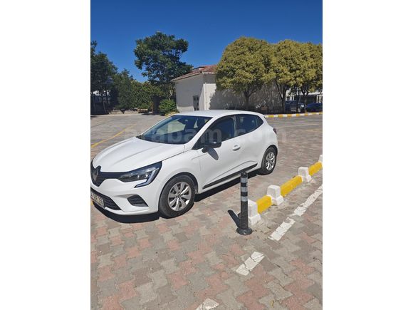 MEMUR'dan Renault Clio 1.0 SCe Joy 2022 Model
