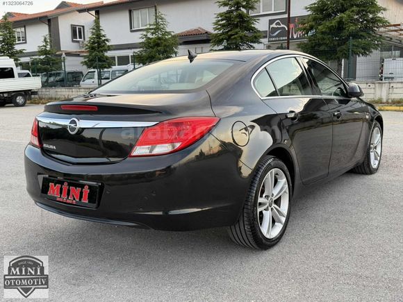 TR'de TEK OPEL İNSİGNİA 1.4 T ' EDİTİON ' 45.000 Km'de