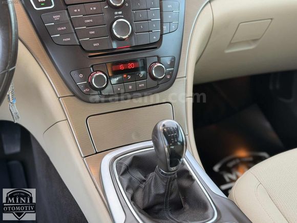 TR'de TEK OPEL İNSİGNİA 1.4 T ' EDİTİON ' 45.000 Km'de