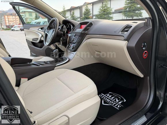 TR'de TEK OPEL İNSİGNİA 1.4 T ' EDİTİON ' 45.000 Km'de