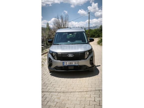 Sahibinden Ford Tourneo Courier 1.5 EcoBlue Titanium 2024 Model  20.500 km Gri