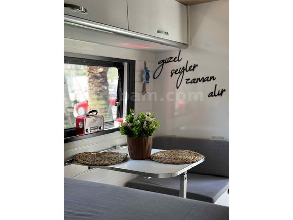 Orjinal oynanmamış  km’de karavan