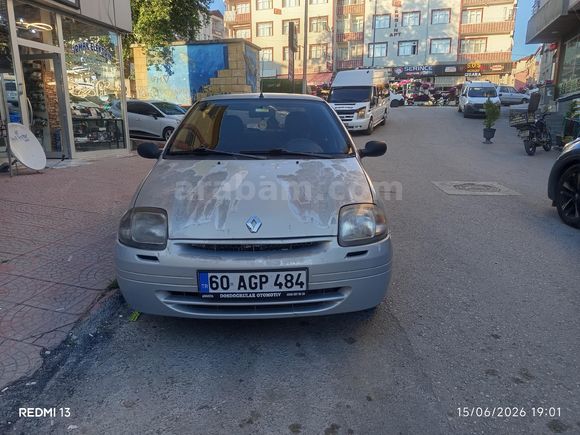 Sahibinden Renault Clio 1.4 RN 2000 Model