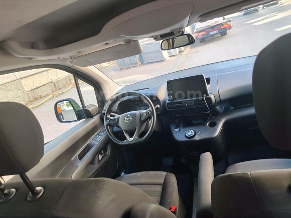 Sahibinden Opel Combo 1.5 CDTI Edition 2022 Model