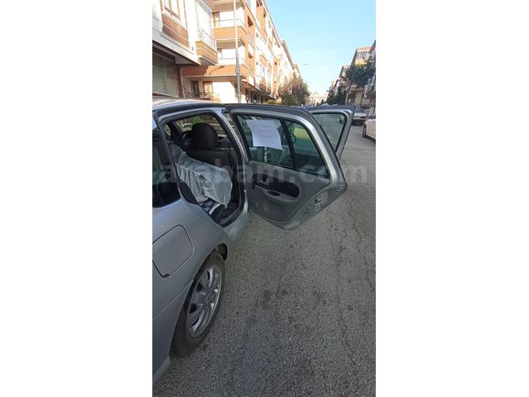 Sahibinden Renault Symbol 1.5 dCi Expression 2012 Model  246.000 km Gri (Gümüş)
