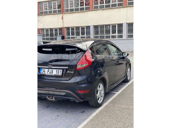 Sahibinden Ford Fiesta 1.4 Titanium 2012 Model 