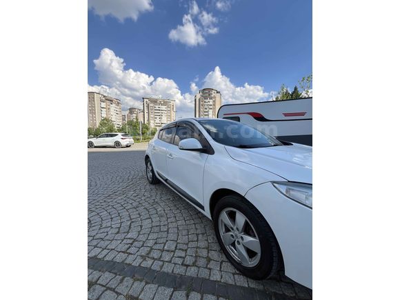 Sahibinden Renault Megane 1.5 dCi Expression 2011 Model 6 ileri
 