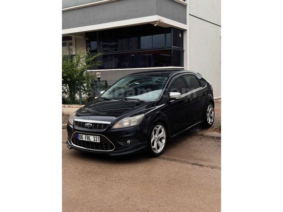 Sahibinden Ford Focus 1.6 Titanium 2010 Model  260.000 km Siyah