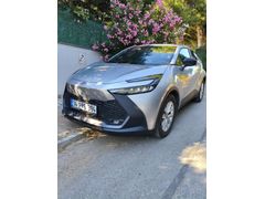 Sahibinden Toyota C-HR 1.8 Hybrid Flame 2026 Model