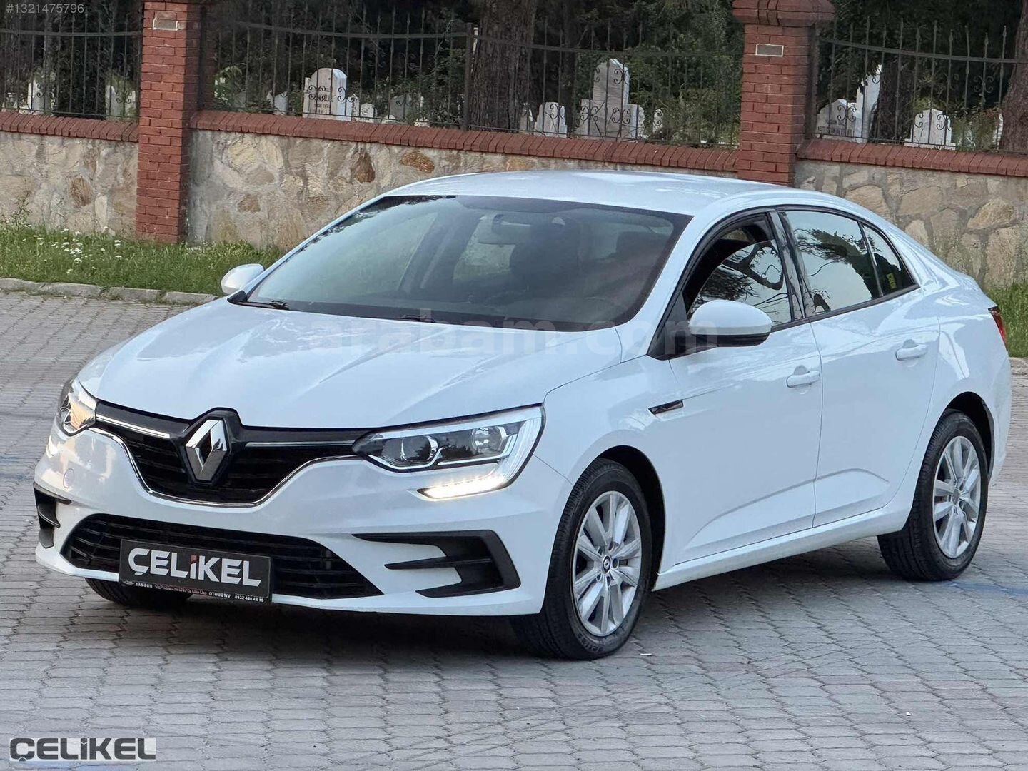 Galeriden Renault Megane 1.5 Blue DCI Joy Comfort 2021 Model Samsun 172.000 km Beyaz 3
