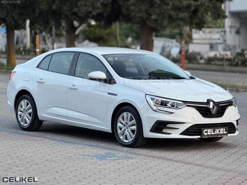 Galeriden Renault Megane 1.5 Blue DCI Joy Comfort 2021 Model Samsun 172.000 km Beyaz