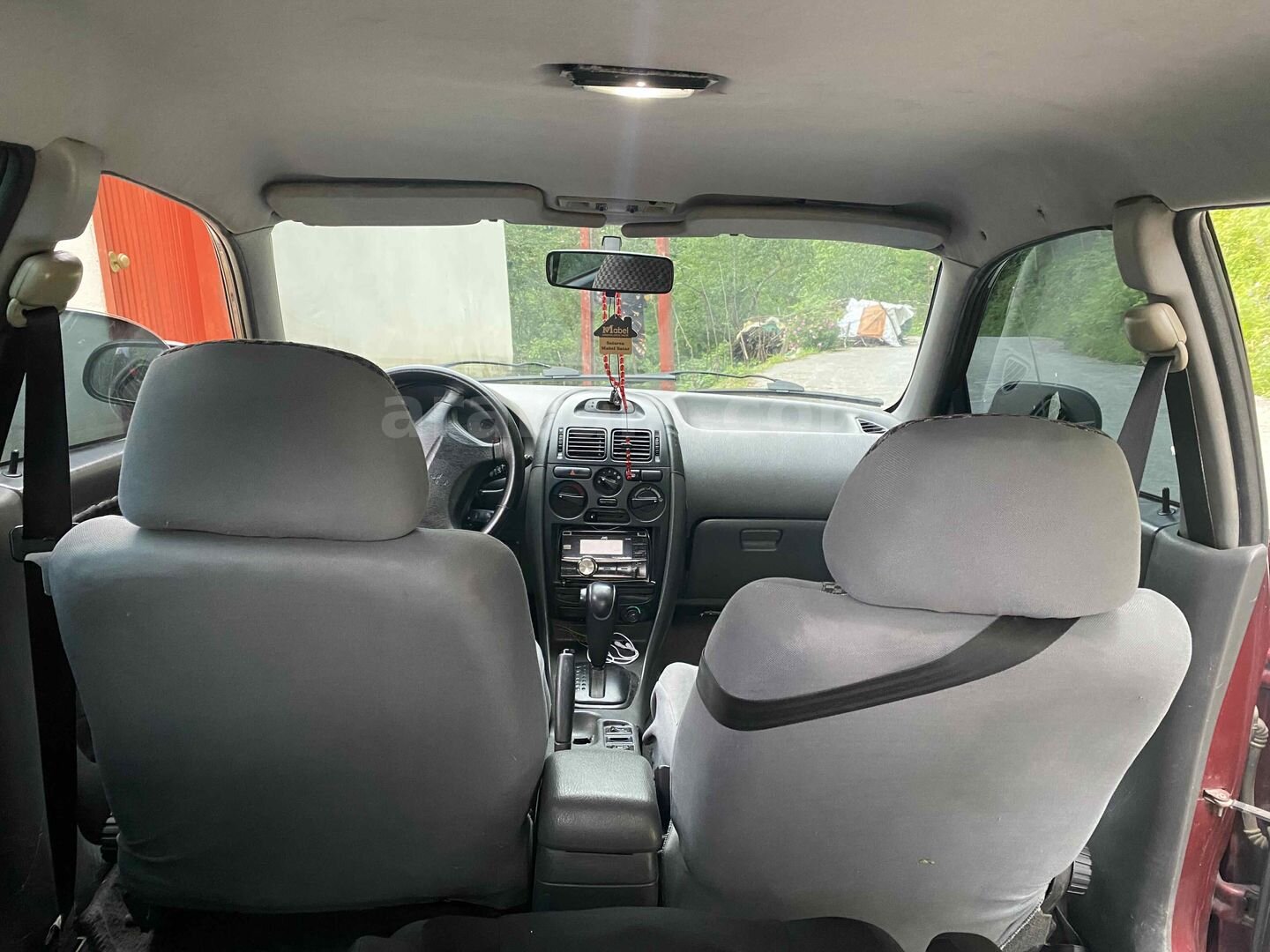 Sahibinden Mitsubishi Carisma 1.6 GLX 2000 Model Trabzon 375.200 km Kırmızı 5
