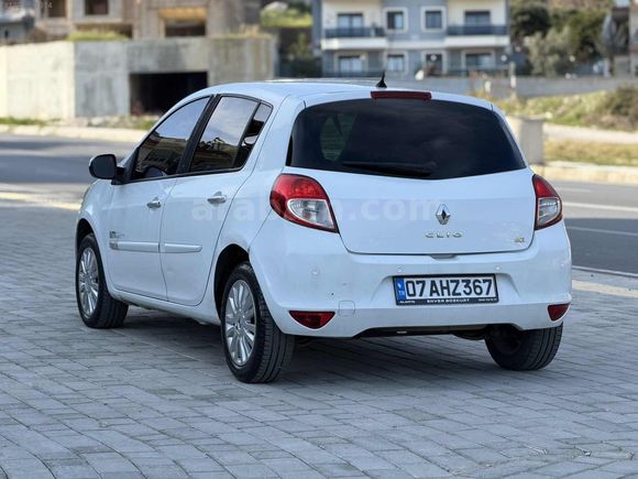 2011 MODEL CLİO HB