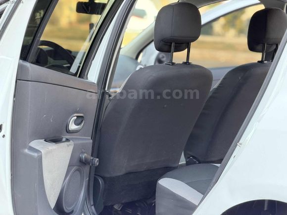 2011 MODEL CLİO HB