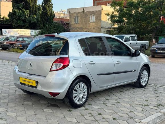 Temiz bakımlı otomatik dizel