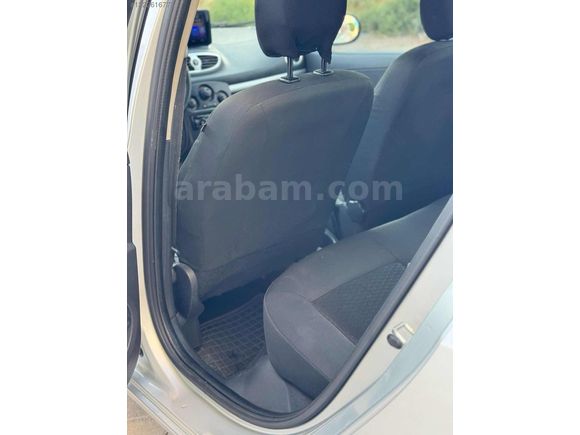 Temiz bakımlı otomatik dizel