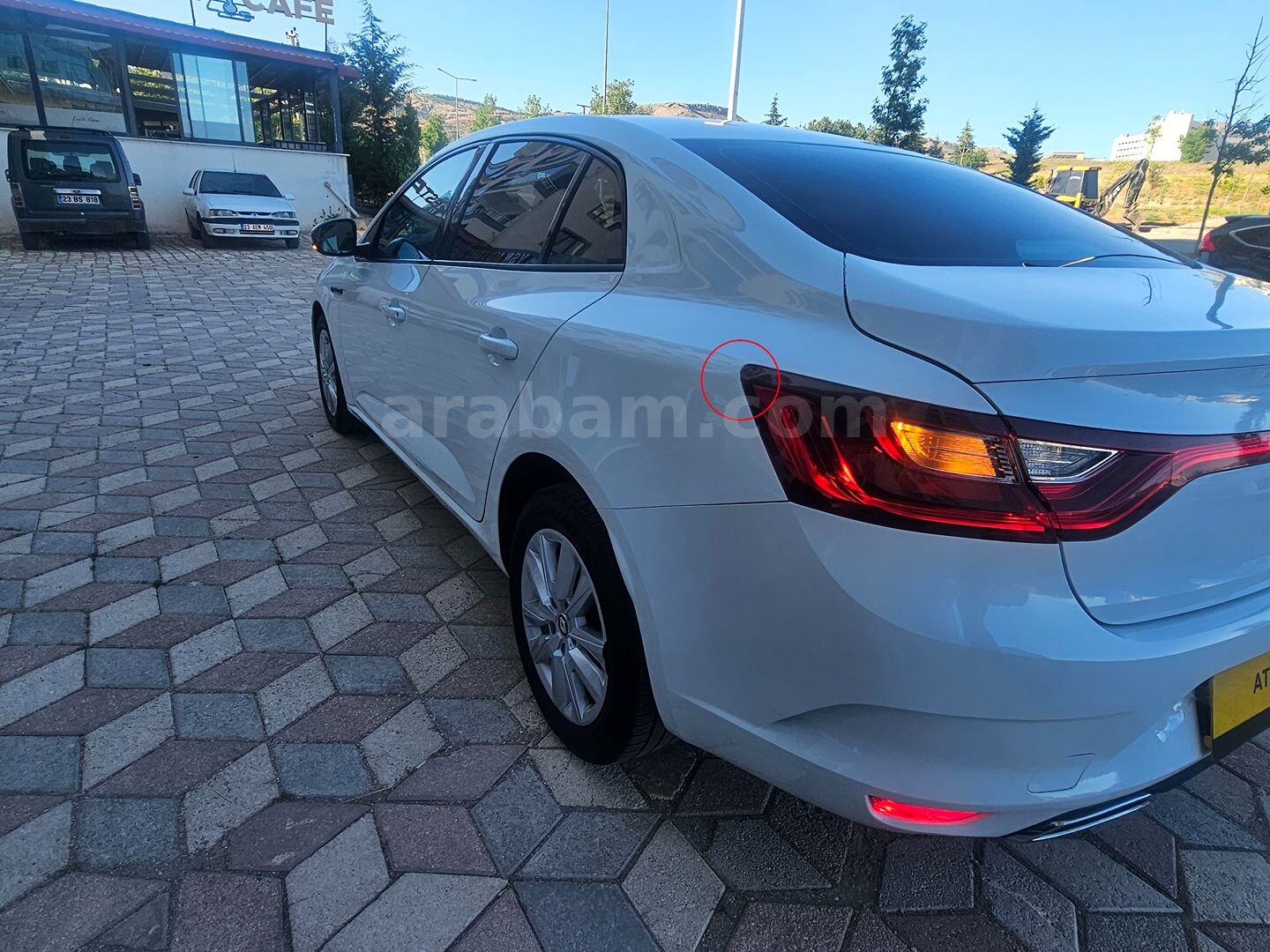 Galeriden Renault Megane 1.3 TCe Joy 2022 Model Elazığ 82.000 km Beyaz 2