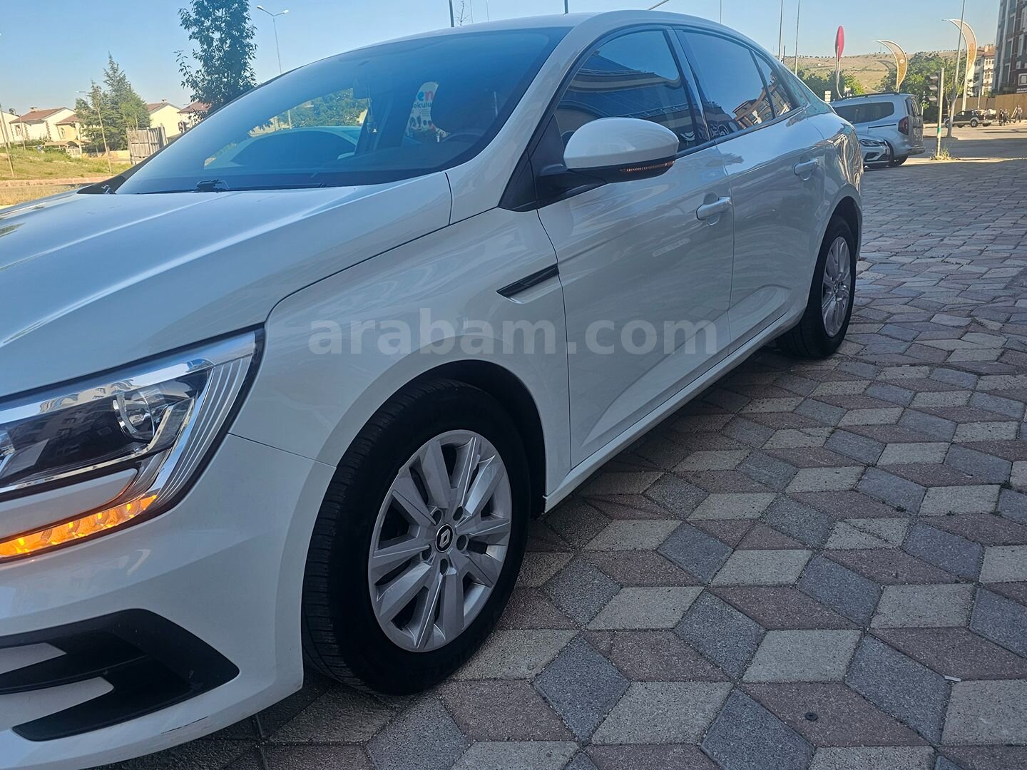 Galeriden Renault Megane 1.3 TCe Joy 2022 Model Elazığ 82.000 km Beyaz 7