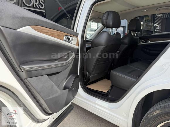 ÖZAY MOTORS' SKYWELL ET5 LEGEND