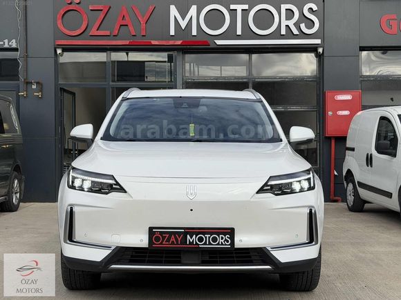 ÖZAY MOTORS' SKYWELL ET5 LEGEND