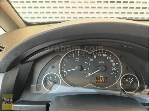 KOZCUOGLU'NDAN DEGISENSIZ OPEL MERİVA