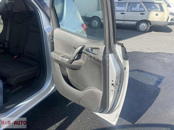 BB AUTO'DAN Opel Meriva 1.3 CDTI EcoFlex Enjoy 2012 Model