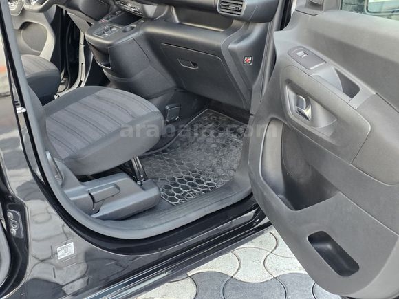 2024 OPEL COMBO OTOMATİK