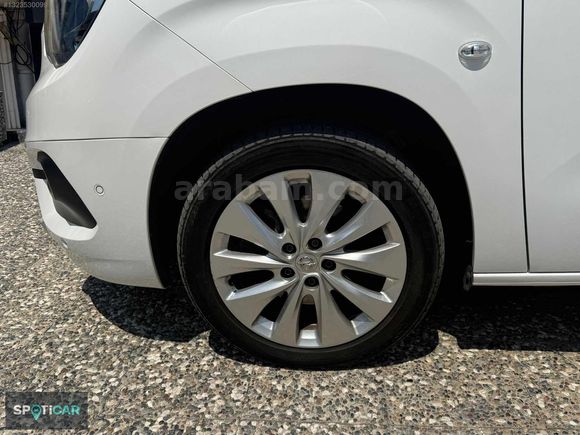 DENİZLİ OPEL BAYİİNDEN HATASIZ 2021 OPEL COMBO 1.5 D ULTİMATE