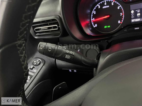 KAMER DEN 2022 MODEL OPEL COMBO 1.5 D EDİTİON DİZEL OTOMATİK