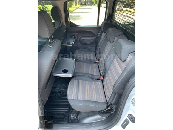 İHTİYAROĞLU MOTORLU ARAÇLARDAN OPEL COMBO HATASIZ KREDİ K. 12 AY