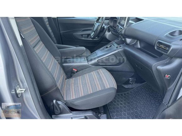 300.000 TL %0 FAİZ-HATASIZ 2023 OPEL COMBO 1.5 D ULTİMATE