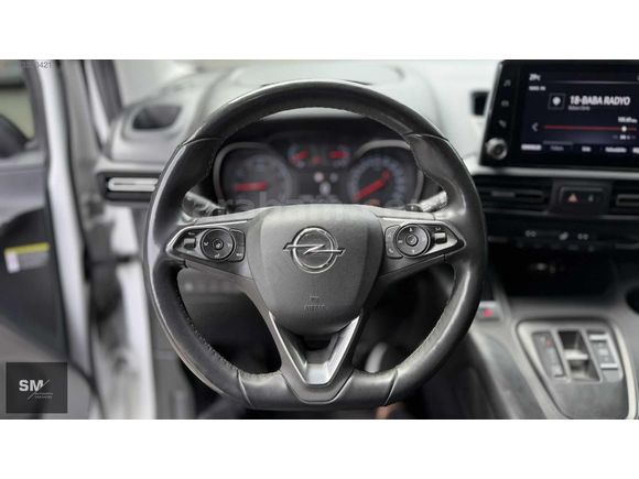SM AUTOMOTİV'DEN 2024 OPEL COMBO 1.5 D ELEGANCE G.GÖRÜŞ/D.ISITMA