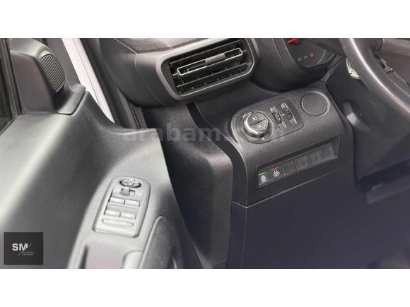 SM AUTOMOTİV'DEN 2024 OPEL COMBO 1.5 D ELEGANCE G.GÖRÜŞ/D.ISITMA