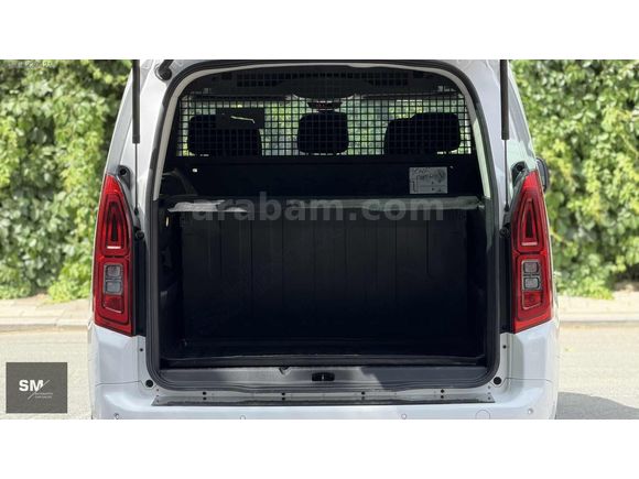 SM AUTOMOTİV'DEN 2024 OPEL COMBO 1.5 D ELEGANCE G.GÖRÜŞ/D.ISITMA