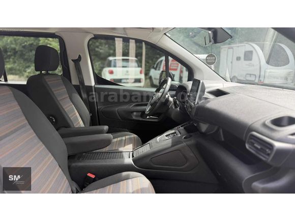 SM AUTOMOTİV'DEN 2024 OPEL COMBO 1.5 D ELEGANCE G.GÖRÜŞ/D.ISITMA