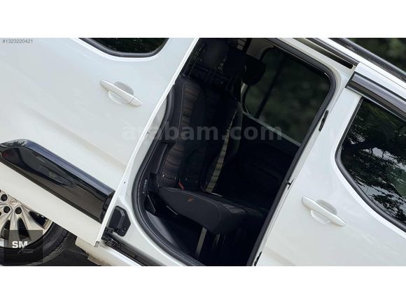SM AUTOMOTİV'DEN 2024 OPEL COMBO 1.5 D ELEGANCE G.GÖRÜŞ/D.ISITMA