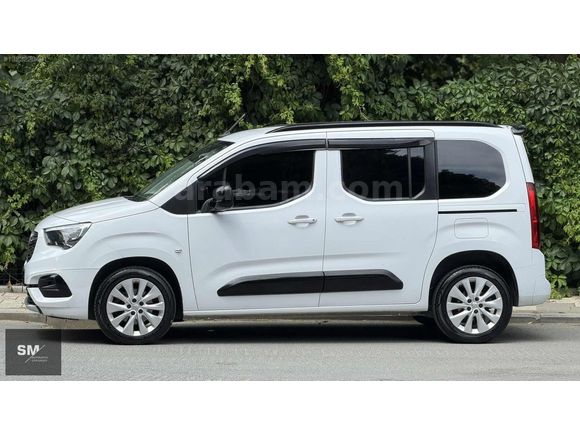 SM AUTOMOTİV'DEN 2024 OPEL COMBO 1.5 D ELEGANCE G.GÖRÜŞ/D.ISITMA