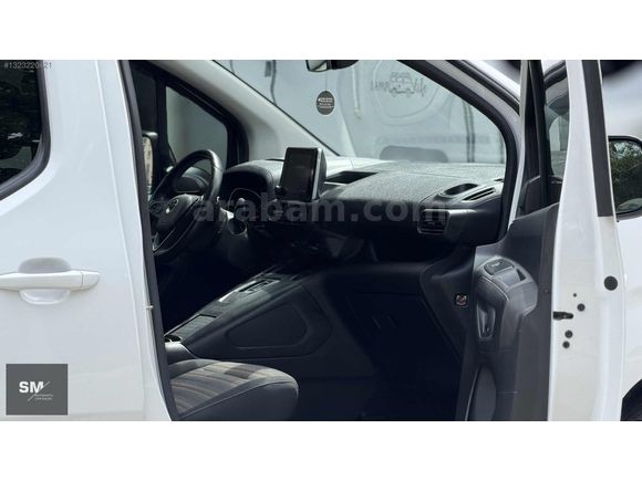 SM AUTOMOTİV'DEN 2024 OPEL COMBO 1.5 D ELEGANCE G.GÖRÜŞ/D.ISITMA