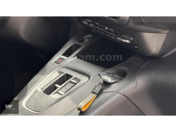 SM AUTOMOTİV'DEN 2024 OPEL COMBO 1.5 D ELEGANCE G.GÖRÜŞ/D.ISITMA