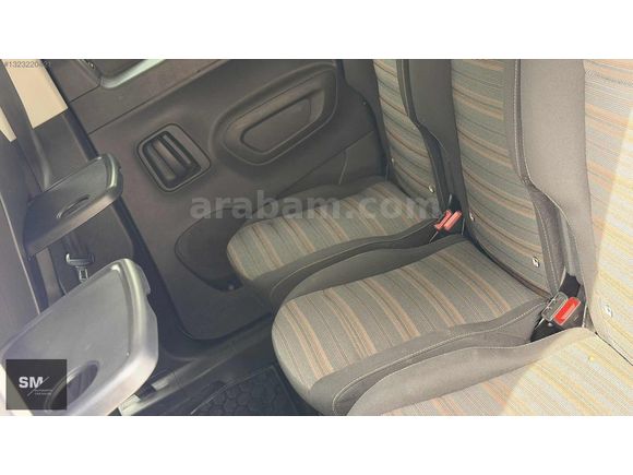 SM AUTOMOTİV'DEN 2024 OPEL COMBO 1.5 D ELEGANCE G.GÖRÜŞ/D.ISITMA
