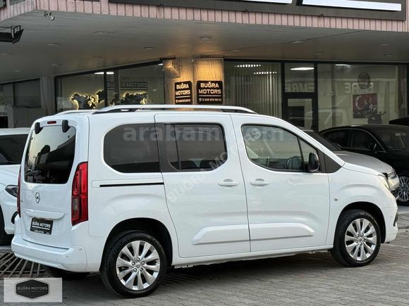 BOYASIZ-2021 Model Opel Combo 1.5D Ultimate Cam Tavan 65.000 KM