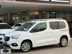 BOYASIZ-2021 Model Opel Combo 1.5D Ultimate Cam Tavan 65.000 KM