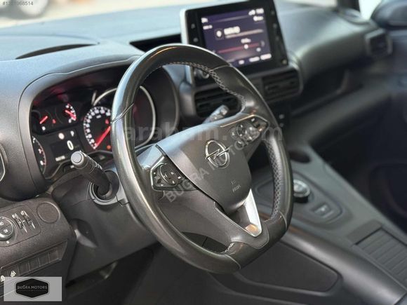 BOYASIZ-2021 Model Opel Combo 1.5D Ultimate Cam Tavan 65.000 KM