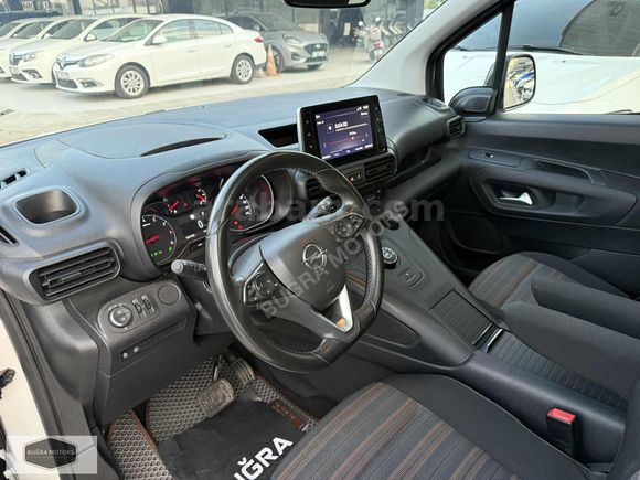 BOYASIZ-2021 Model Opel Combo 1.5D Ultimate Cam Tavan 65.000 KM