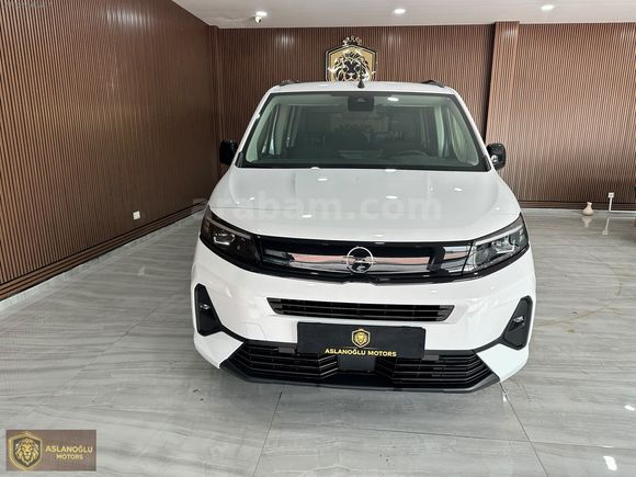 2024 MODEL OTOMATİK OPEL COMBO LİFE 1.5 D EDİTİON 51.000 km